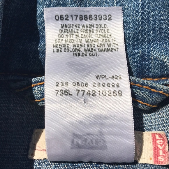 👋Levi’s Denim Cropped Jacket Small - Picture 7 of 8